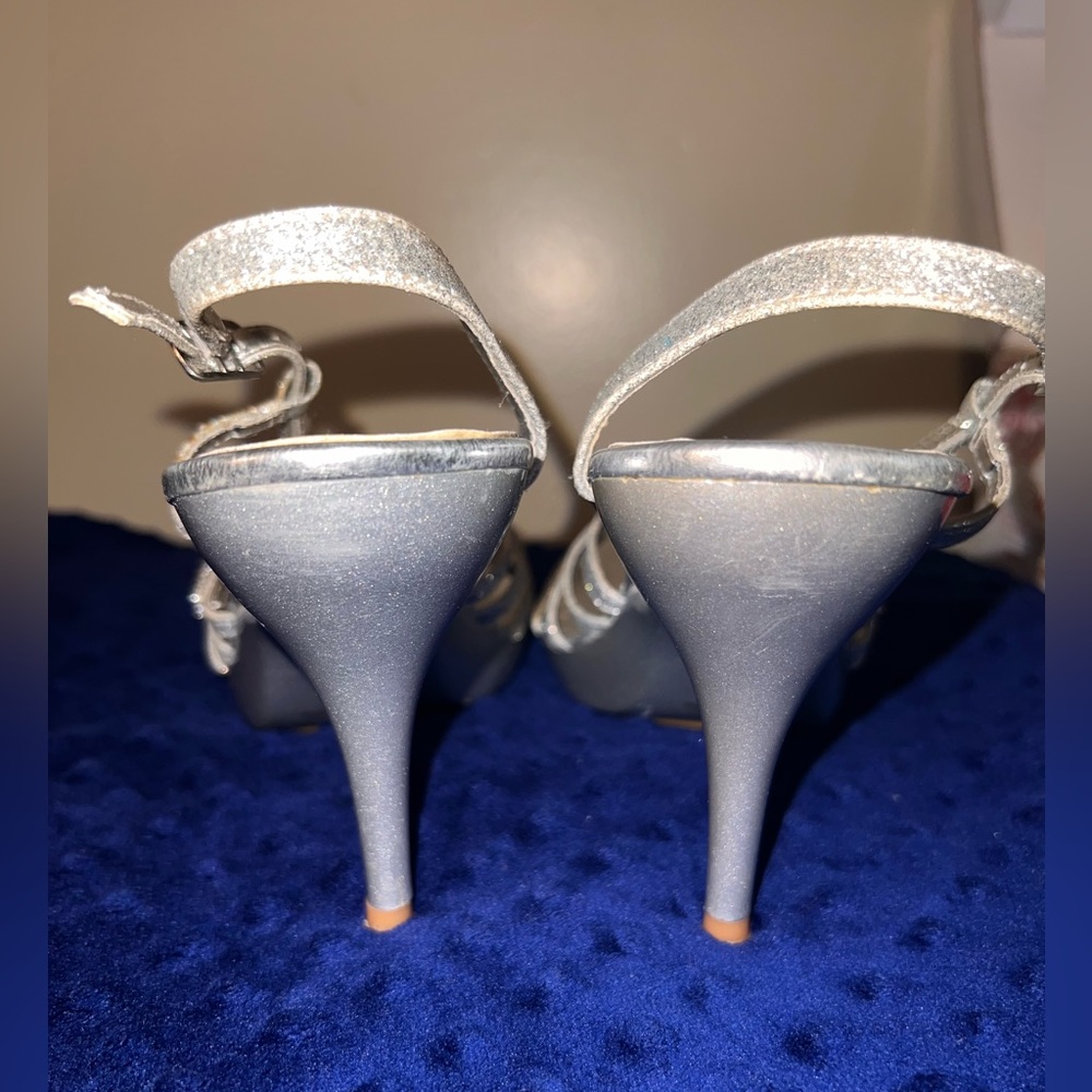 High heels - Picture 5 of 5